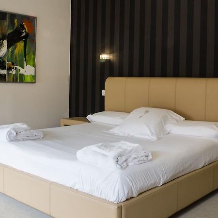 Hotel Teratermal Valdeavellano de Tera Extérieur photo