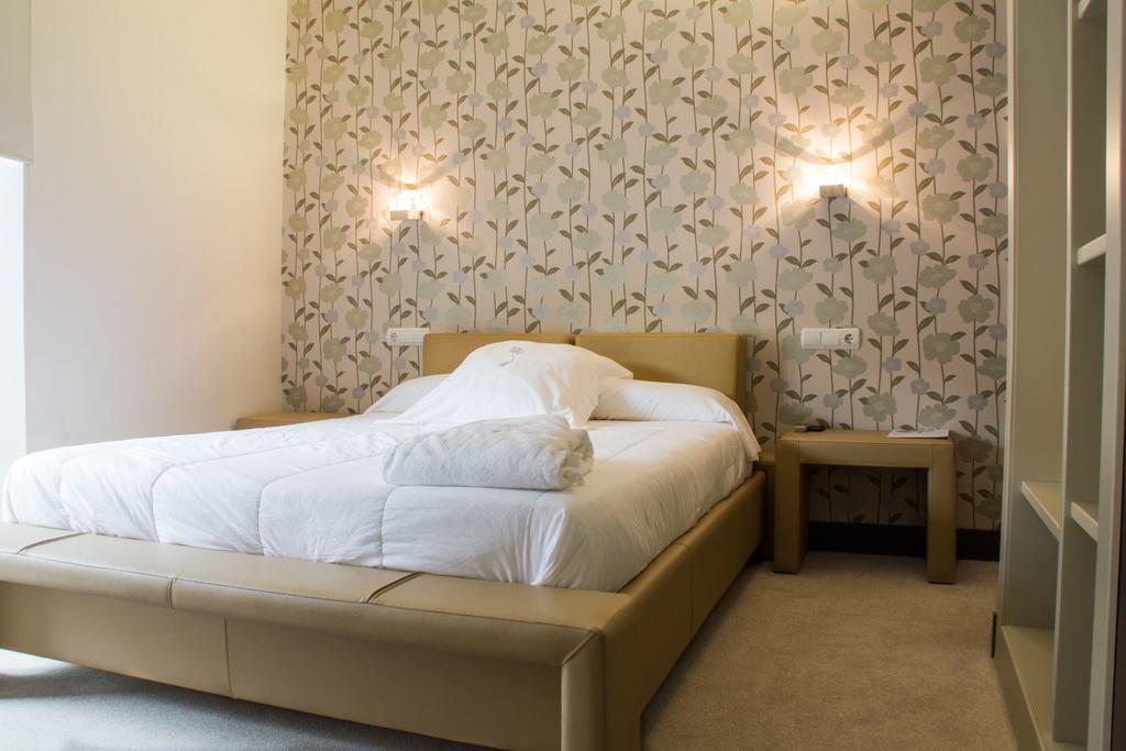 Hotel Teratermal Valdeavellano de Tera Chambre photo
