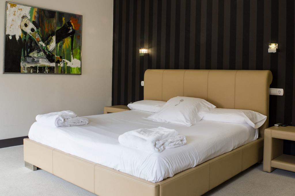Hotel Teratermal Valdeavellano de Tera Extérieur photo