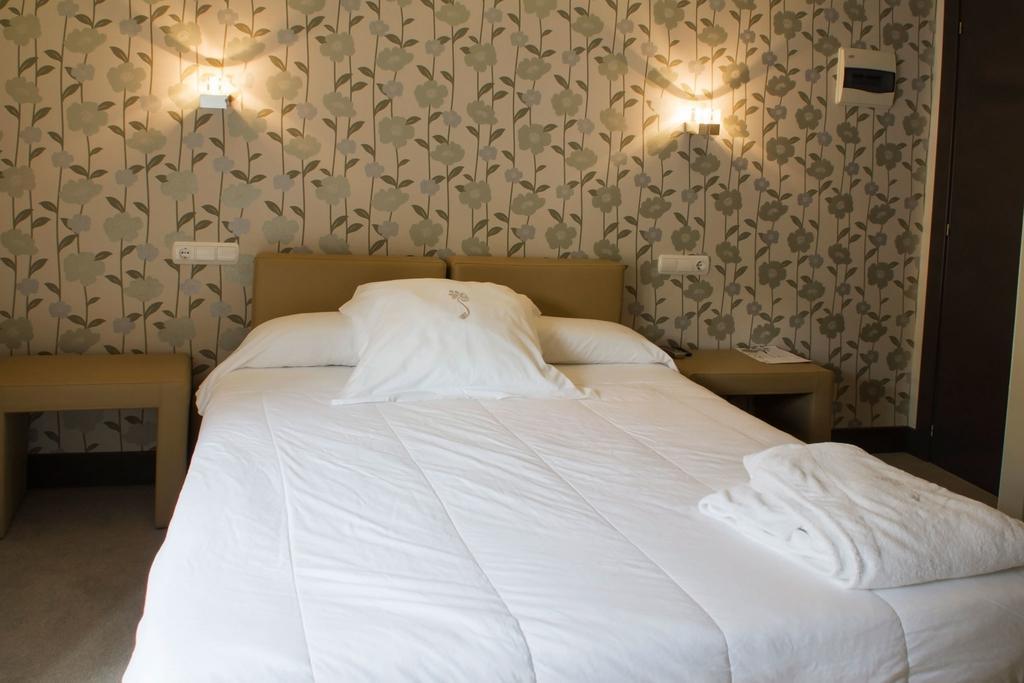 Hotel Teratermal Valdeavellano de Tera Chambre photo