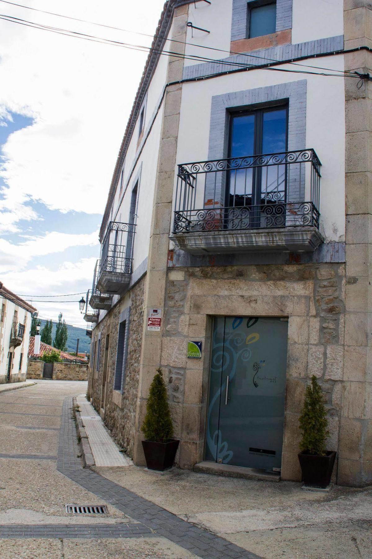 Hotel Teratermal Valdeavellano de Tera Extérieur photo
